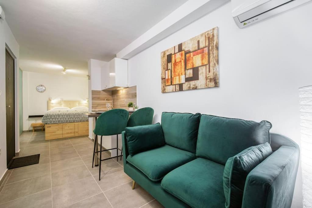 Modern Boutique Apartment Atenas Exterior foto