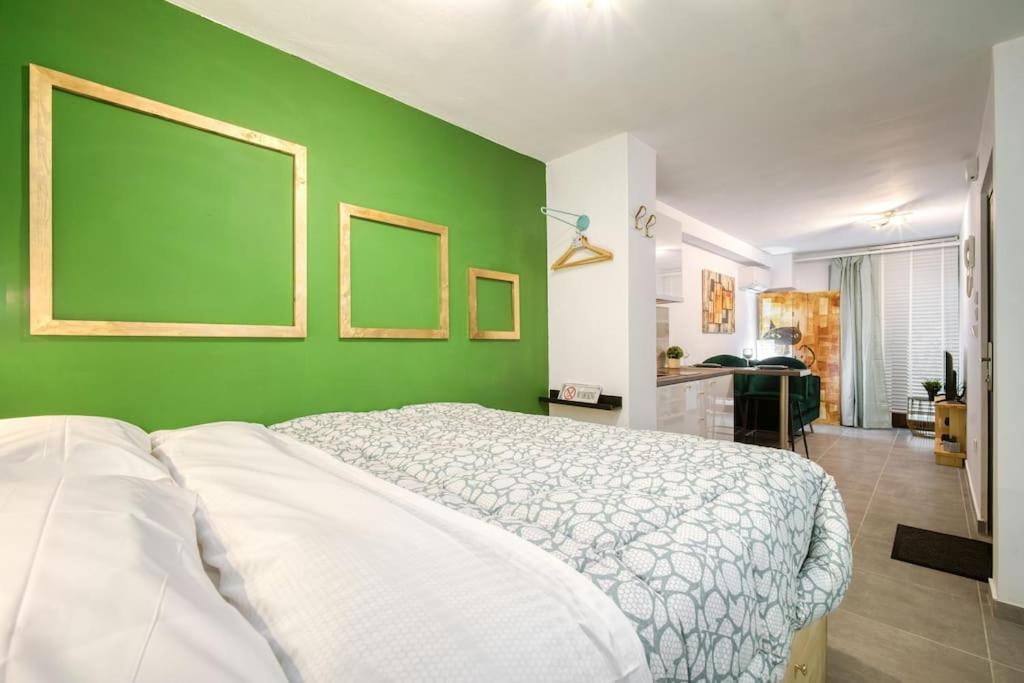 Modern Boutique Apartment Atenas Exterior foto