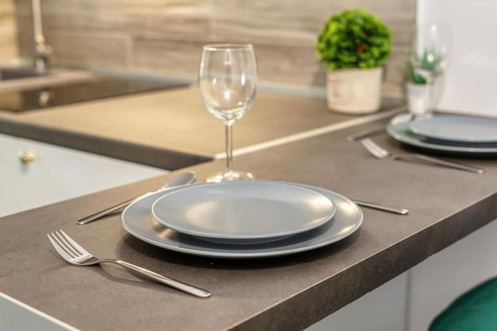 Modern Boutique Apartment Atenas Exterior foto